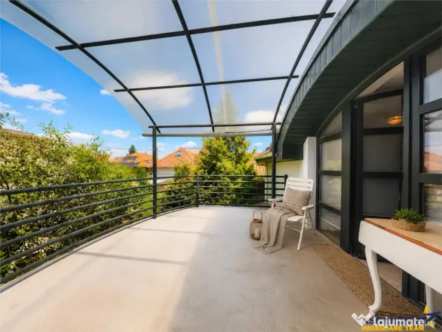Vila individuala, arhitectura aparte, garaj, terasa, balcon