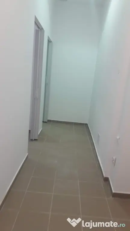 Proprietar inchiriez parter stradal