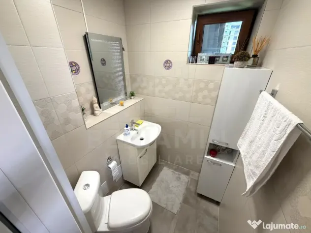 Apartament cu 3 camere si 3 bai in Craiovita Noua - Prome...