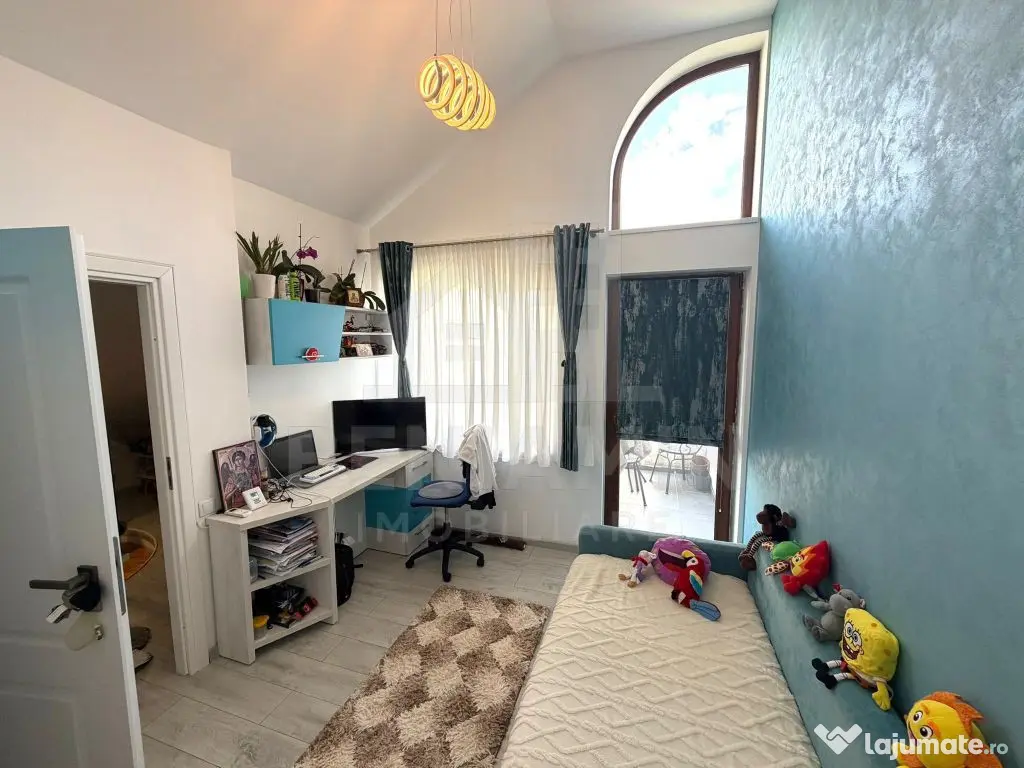 Apartament cu 3 camere si 3 bai in Craiovita Noua - Prome...