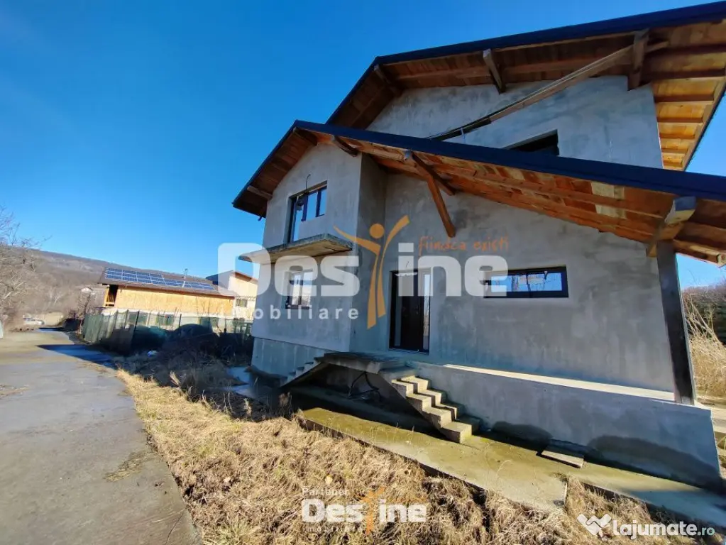 BARNOVA - Casă individuală P+M+POD, 145 mp + 789 mp teren - Barnova (Iasi)