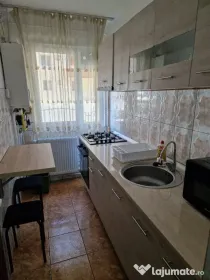 ÎNCHIRIEZ 2 CAMERE – PARTER | CENTRALĂ PROPRIE | COMPLET UTILAT