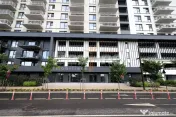 Spatiu Comercial 217 mp parter + 2 parcari la intrare in ... 
