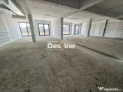 Spatiu Comercial 217 mp parter + 2 parcari la intrare in ... 