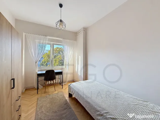Apartament cu 3 camere, 70 mp, 2 bai, balcon, in Centru