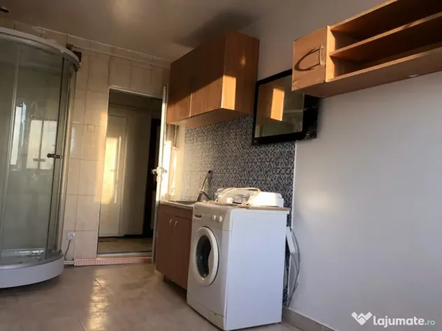 Se vând 5 camere de cămin – zona Tudor Vladimirescu, Iași