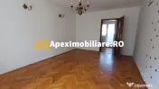 Apartament 4 camere de vanzare Unirii Parcare Privata / Gara 