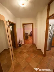Apartament vanzare 3 camere Decebal 