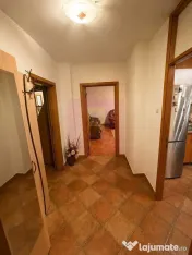 Apartament vanzare 3 camere Decebal