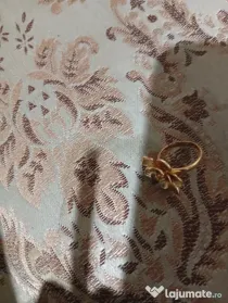 Vând inel aur cu model