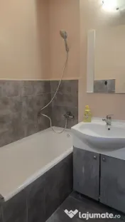 Piata sudului etaj 10 cu parcare 