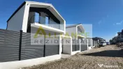 Casa individuala P+1E ~ 4 camere 2 bai ~ teren 300mp ~ St...