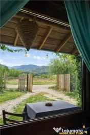 FILM!Resedinte montane,mobilate,echipate, jacuzzi,piscina,pr
