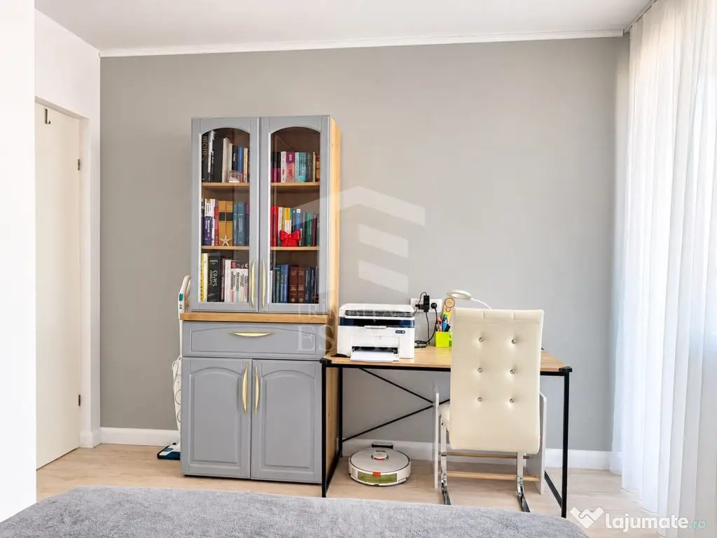 Apartament | 3 camere | Terasă panoramică 100 mp | Parcare