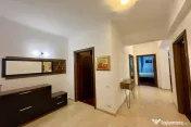 Bazilescu, Apartament 3 camere 104 mp, cu parcare si curte. 