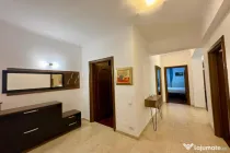 Bazilescu, Apartament 3 camere 104 mp, cu parcare si curte.