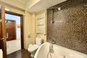 Bazilescu, Apartament 3 camere 104 mp, cu parcare si curte. 