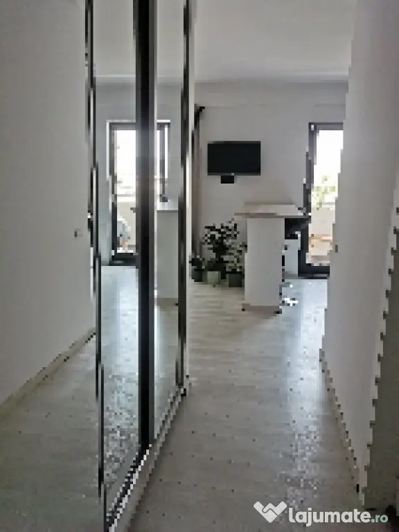 Colina Insorita, apartament cu o camera, boxa, parcare - Iasi (Iasi)