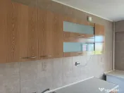 Mobila Bucatarie Bufet si Dulap Suspendat; Dulap cu rafturi si sertare; chiuveta 