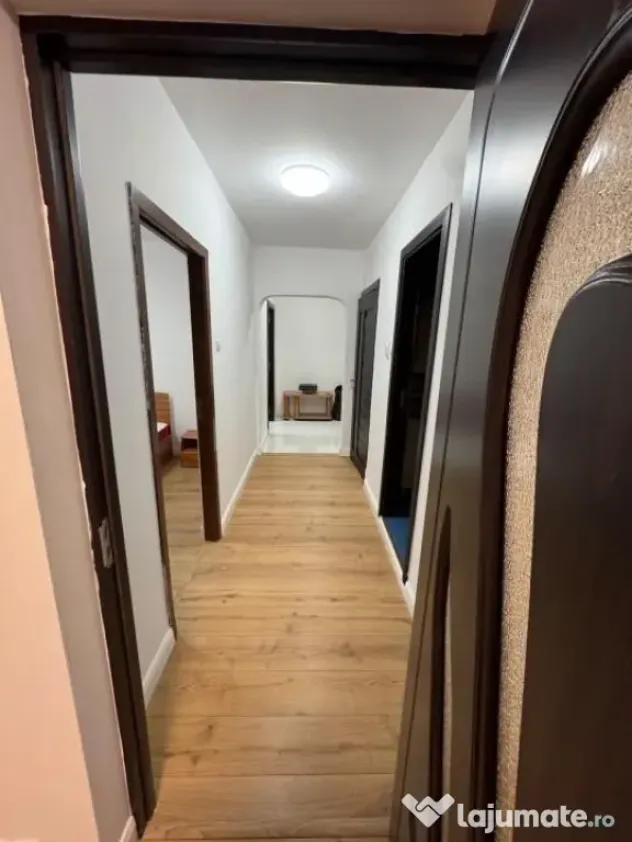 Apartament 2 camere, complet renovat, mobilat și utilat,...