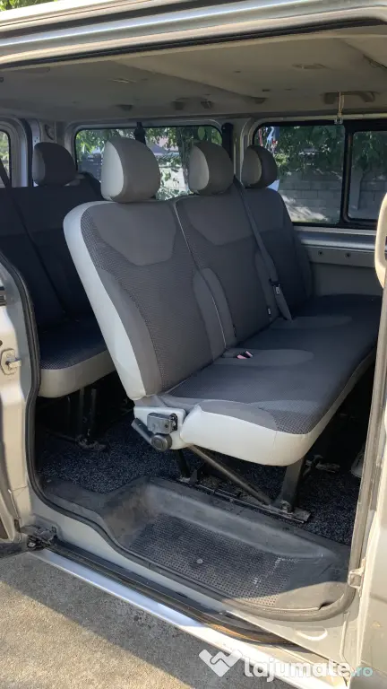 Opel Vivaro 2.0 CDTI 114 CP | 2011 | 8+1 Locuri | Model Lung