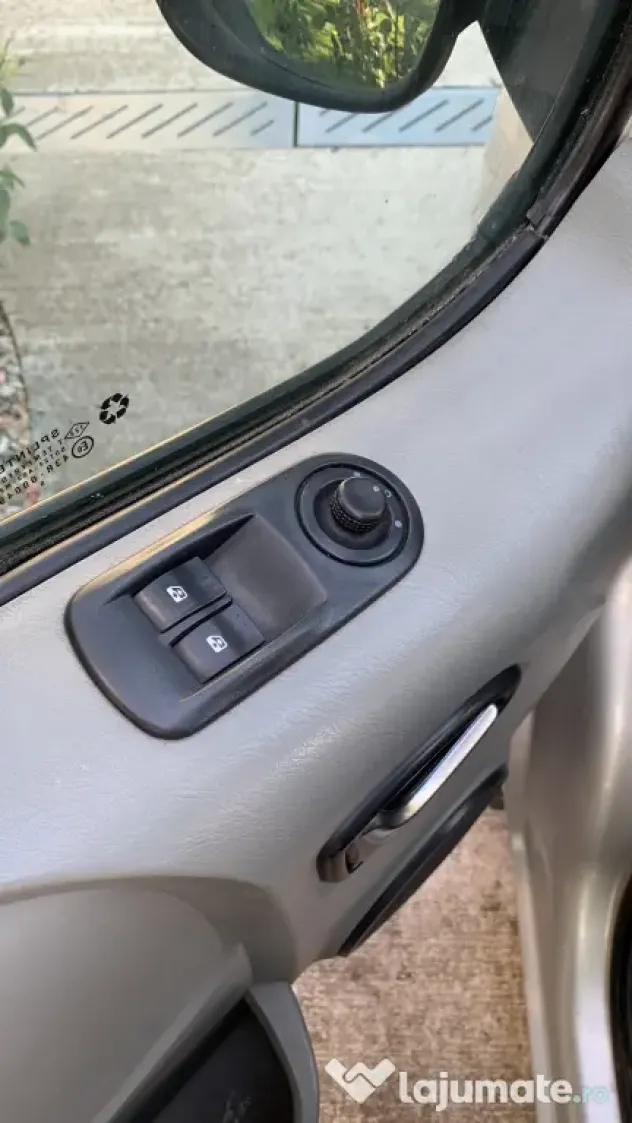 Opel Vivaro 2.0 CDTI 114 CP | 2011 | 8+1 Locuri | Model Lung