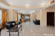 Apartament de inchiriat, 3 camere in zona Intim loc de pa...