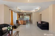 Apartament de inchiriat cu 3 camere in zona Intim