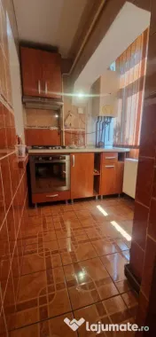 Apartament 3 camere, 77 mp, zona Pelendava 