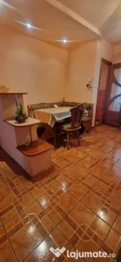Apartament 3 camere, 77 mp, zona Pelendava 