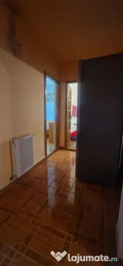 Apartament 3 camere, 77 mp, zona Pelendava 