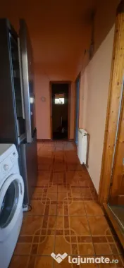 Apartament 3 camere, 77 mp, zona Pelendava 