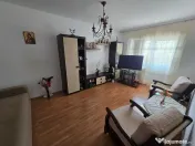 Apartament TÂRGU CUCU | 3 camere, semidecomandat, 68 mp ...