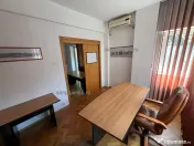 2 Camere Pretabil Birou Zona Armeneasca 