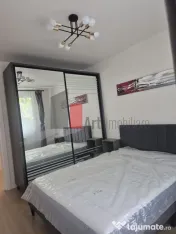 Inchiriez apartament 4 camere, complet renovat, 