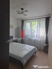 Inchiriez apartament 4 camere, complet renovat, 