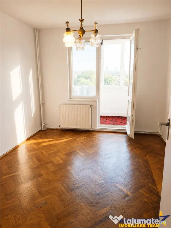 Apartament 3camere, etaj intermediar, priveliste si lumina n - Brasov (Brasov)
