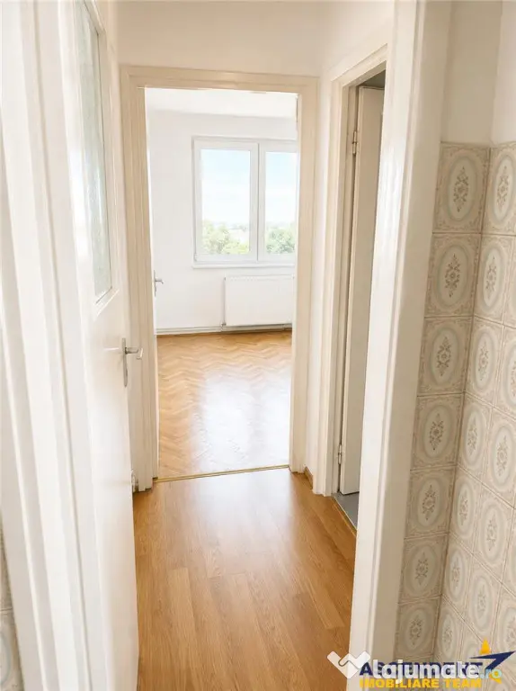 Apartament 3camere, etaj intermediar, priveliste si lumina n - Brasov (Brasov)