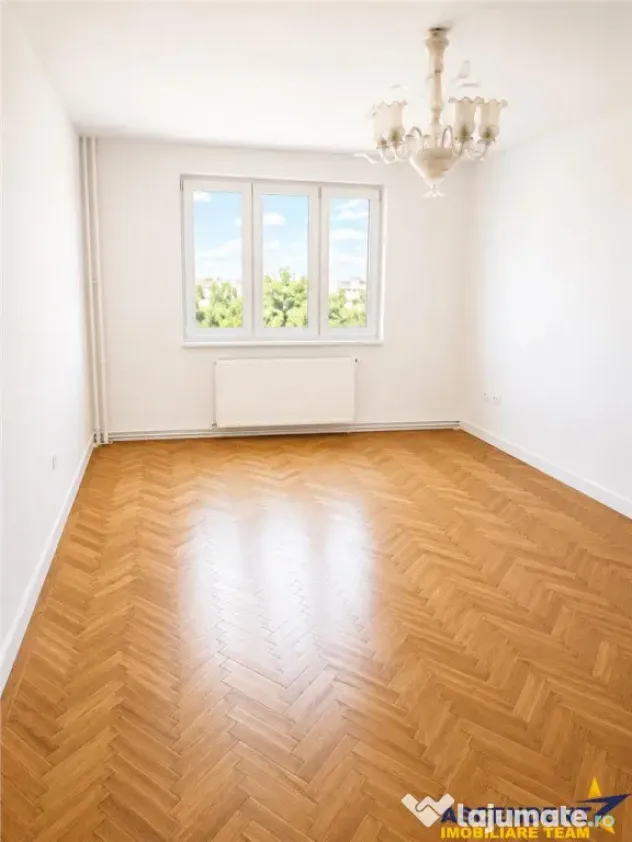 Apartament 3camere, etaj intermediar, priveliste si lumina n - Brasov (Brasov)
