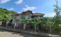 Casă cu farmec, spațiu și un potențial extraordinar în