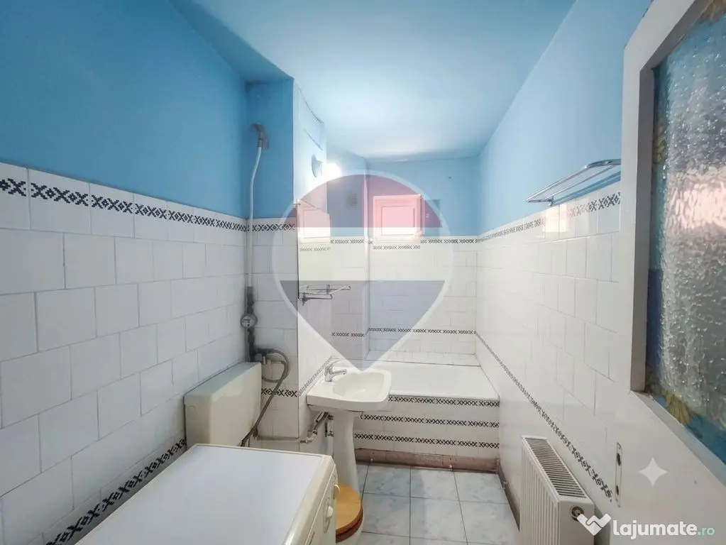 Apartament 3 camere, central, de vânzare, Salonta