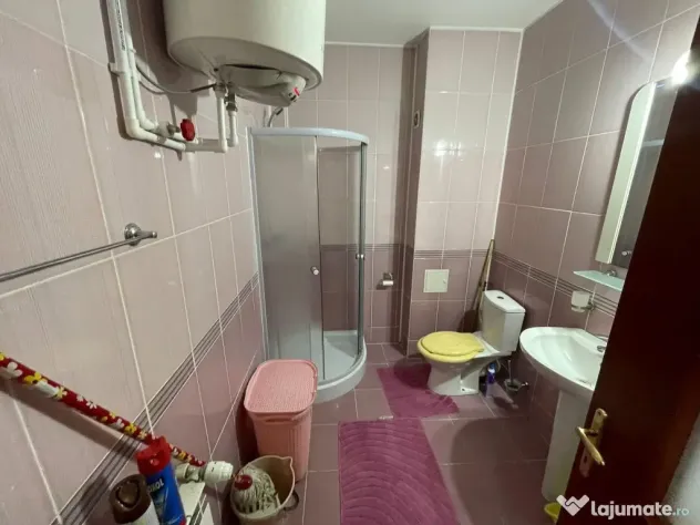 Apartament 2 camere,strada Babadag
