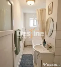 Inchiriem apartament cu 3 camere