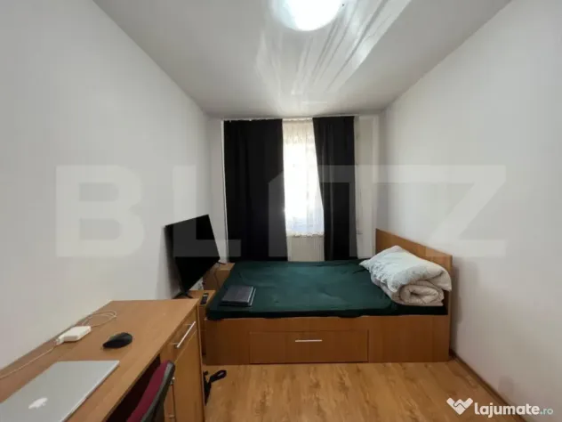 Apartament 3 camere, 91mp, decomandat, parcare, zona strazii