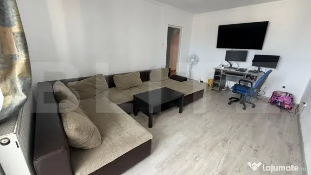 Apartament 3 camere, 65mp utili, zona Cetate