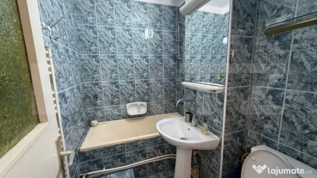 Apartament 3 camere, 65mp utili, zona Cetate
