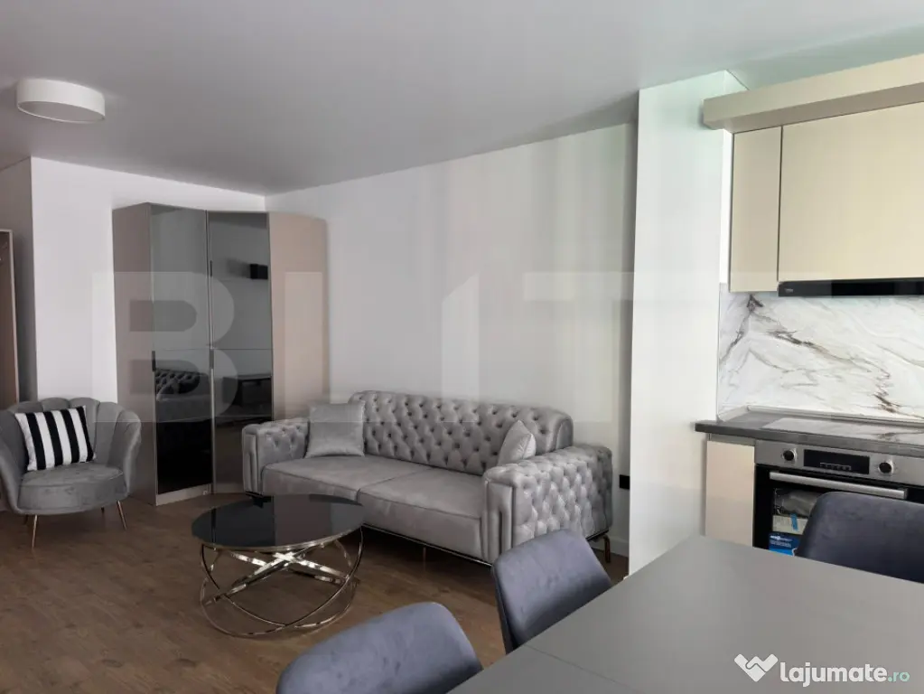 Apartament 2 camere, LUX, A.C, parcare, zona: Frunzisului, U