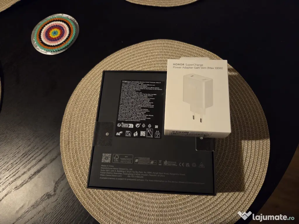 Honor Magic V6 Gold