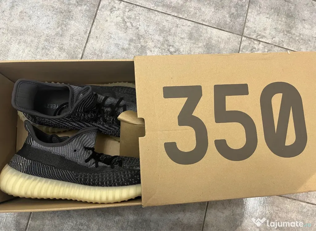 Yeezy Boost 350 Carbon V2