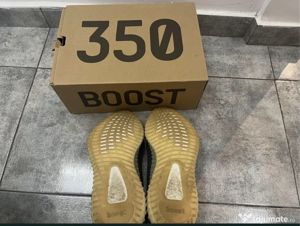 Yeezy Boost 350 Carbon V2